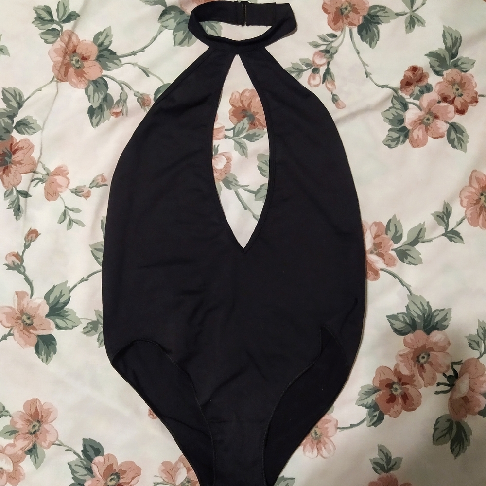*SALE* NWOT La Senza Black Bodysuit Collared Keyhole